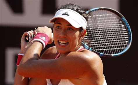 La rumana se llevó el trofeo tras el abandono de karolina pliskova. Garbiñe Muguruza se impone a Gauff y avanza a octavos en ...