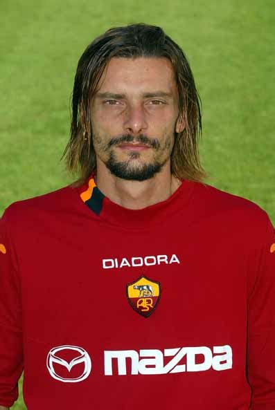 Luigi sartor (born 30 january 1975) is an italian retired footballer. LUIGI SARTOR