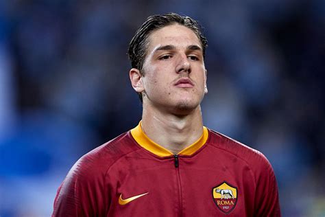#as roma #nicolo zaniolo #nicolò zaniolo #cengiz ünder #cengiz under #my babies ugh i miss and nicolo becauwe he's the future of roma, my precious son and every time he does anything remotely. Nicolo_Zaniolo_AS_Roma_Porto_Champions_League19_Getty ...