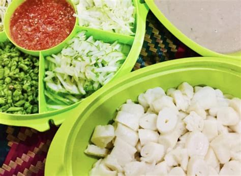 Apply a lid with a little oil for cooking, to avoid sticking. Resepi Laksam Kelantan Guna Sukatan Cawan. Mudah Aje Nak ...