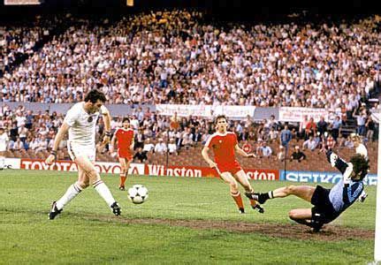 1982 White Aston Villa Champions | My heroes | Pinterest ...
