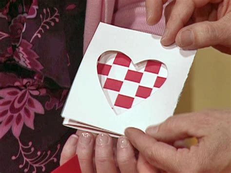 Make a valentine card details. Woven Valentine Heart Card | DIY