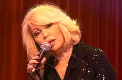 Weiß jemand von euch etwas darüber?? Amanda Lear in den Menschen des Tages, 18.11.2019