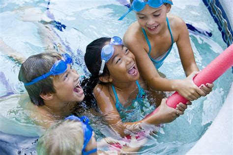 3 girls play game dice game, loser strips. Tips For Teaching Your Kid to Swim | POPSUGAR Family