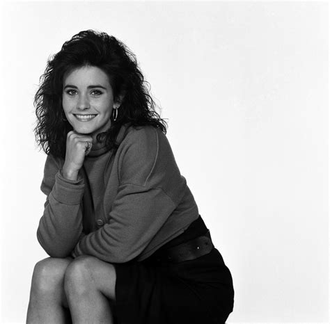 Courteney bass cox plays dr. eyval.net: Courteney Cox - 'Family Ties' Promoshoot 1987