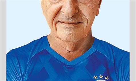 Nazionale italiana cantanti e panini per la collezione calciatori 2021 sull'album anche le figurine di mogol, morandi, ruggeri e tanti altri artisti e' caccia alle figurine di mogol, gianni morandi, eros ramazzotti, enrico ruggeri e . NAZIONALE ITALIANA CANTANTI E PANINI PER "CALCIATORI 2021 ...