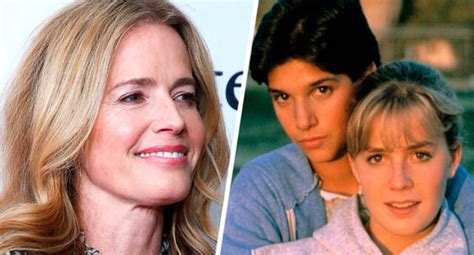 When ali arrives in the season's penultimate episode, she's in the middle of a separation from her husband and is visiting her parents in california for the holidays. Cobra Kai 3: La aparición de Elisabeth Shue cambia la ...