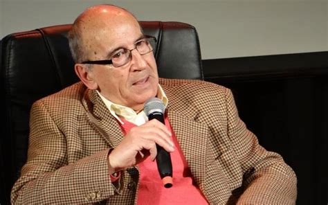 Mario delgado aparaín (florida, 28 de julio de 1949) escritor, y docente uruguayo, autor de cuentos y novelas, entre las cuales se destaca la balada de johnny sosa. Las Palabras Guardadas: Mario Delgado Aparaín | Radio Camacuá