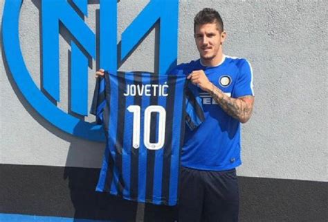 Filmed today at training, manchester city and montenegro forward stevan jovetic scores a brilliant scissor kick! Inter, Jovetic: "Felice della maglia numero 10. Intesa con ...