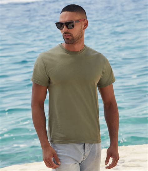 Fruit of the loom has been a leader in the apparel manufacturing business since 1851, delivering quality and everyday value. SS12 - Fruit of the Loom Original T-Shirt