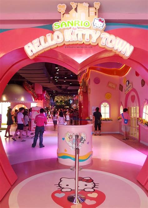 Sanrio hello kitty town has so much to see & do as well. Sanrio Hello Kitty Town ,Puteri Harbour | Hello kitty ...