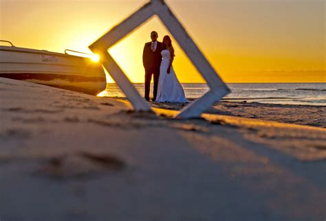 Bilderrahmen ohne glas und ohne rückwand werden als leerrahmen bezeichnet. für einen schönen Moment der passende Rahmen Foto & Bild ...