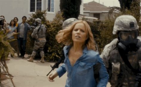 Fear the walking dead is back, folks, and its logic is still on the questionable side. Finally, We Get to Start Shooting Neighbors - Superficial ...