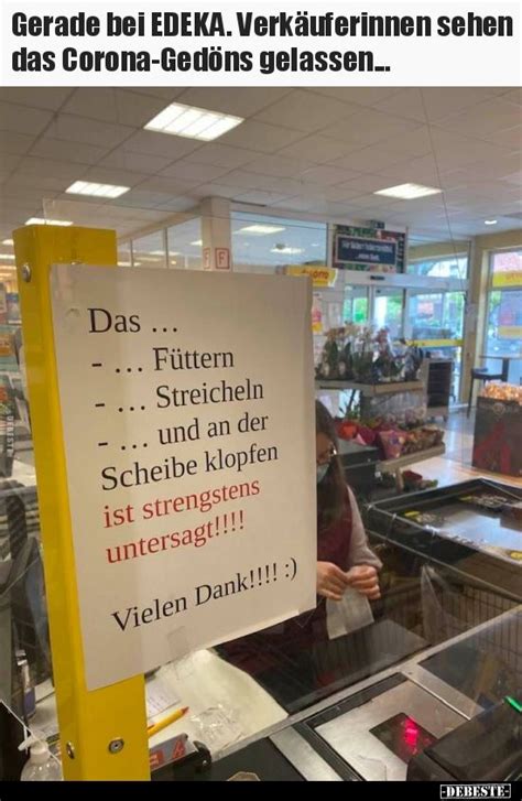© fabrizio bensch / dpa. Gerade bei EDEKA. Verkäuferinnen sehen das Corona-Gedöns ...