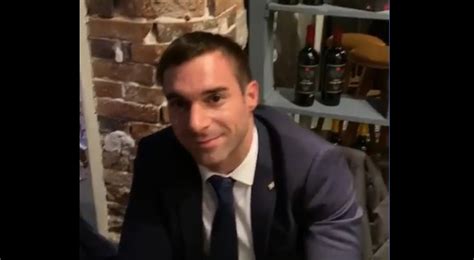 L'élu rn julien odoul a annoncé avoir porté plainte après qu'une vidéo dans laquelle il est longuement insulté dans un bar est devenue virale. Homophobie : l'homme qui a insulté Julien Odoul condamné à ...