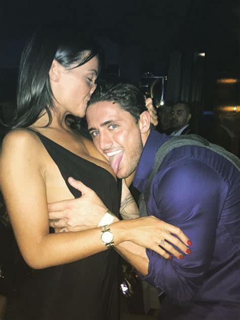 18,228 likes · 5 talking about this. Showing Vicky Pattison what she's missing? Ex On The Beach's Stephen Bear embraces single life