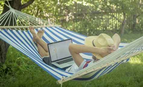 Bei mir zu hause hätte ich gerne wlan empfang im gesamten garten. WLAN im Garten - So bekommts du das Internet in den Garten