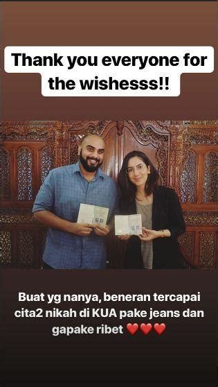Wisuda aja kaga dateng pdhl di depan 5 detik doang, apalagi nikahan, w dipampang di depan. Menikah di KUA, Suhay Salim Santai Kenakan Jeans dan Tanpa ...