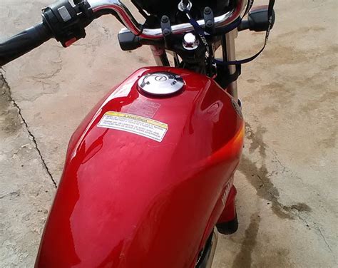 119 kg *with oil and a full fuel tank. Yamaha Ybr 125 E 2005/2005 - Salão da Moto - 9843