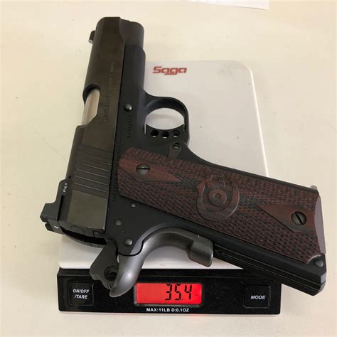 Colt lightweight commander lol, sorry, i know, it's not a new gun, but, hadn't ever checked one out. COLT Lightweight Commander 9mm vs. DAN WESSON Valkyrie ...