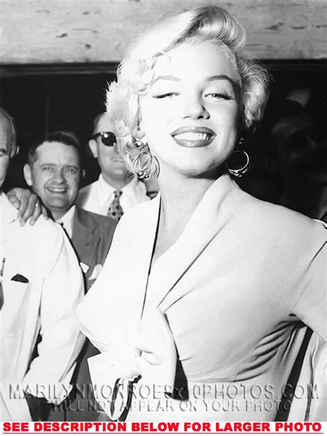 Marilyn monroe joe dimaggio house and johnny hyde house. Marilyn Monroe Smile for The Camera 1 RARE 8x10 Photo ...