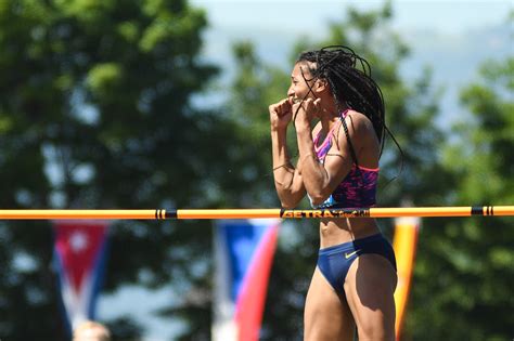 Maybe you would like to learn more about one of these? Rio 2016: Nafi Thiam past voor hoogspringen op Olympische ...