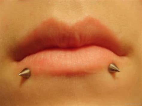 They can be studs or rings, or even a combination of both. Snakebite Piercings