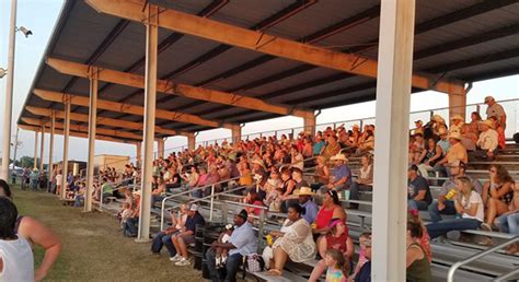 The chain has since expanded to 31 locations throughout canada, with other locations throughout british columbia, alberta, saskatchewan, and ontario. Grimes County Fair - KTEX 106.1