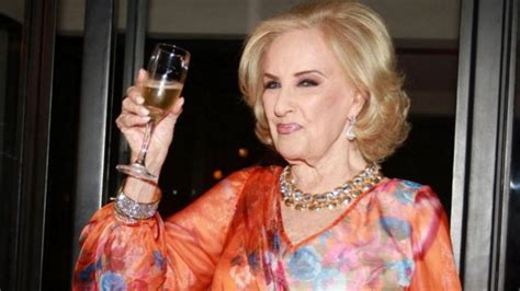 Un repaso de los programas más polémicos y las preguntas incómodas que quedaron en el recuerdo en los 50 años que lleva el programa. Una gran dama cumple 91 años: "Invitada de hoy… ¡la señora ...