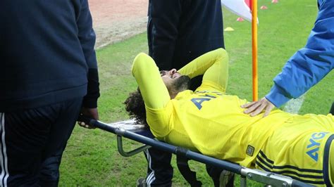 Sadık çiftpinar is a turkish footballer who plays as a defender for süper lig club fenerbahçe. Fenerbahçe'de Sadık Çiftpınar sezonu kapattı