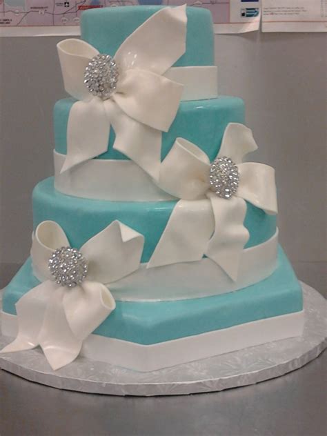 Maybe you would like to learn more about one of these? Tiffany Blue wedding cake | Tiffany wedding, Tiffany blue ...