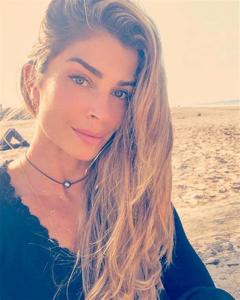 As of 2021, grazi massafera is possibly single. Grazi Massafera ganha elogio de Mariana Goldfarb após ...