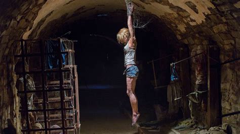 Wolf creek is brutally violent and and an unflinchingly realistic take on the serial killer flick. Wolf Creek 2