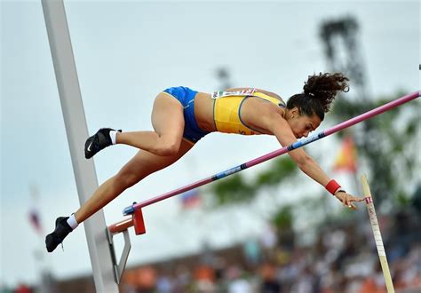 Рекордсменка страны в прыжках с шестом. Angelica Bengtsson pole vault by Deca Text Old Bild ...