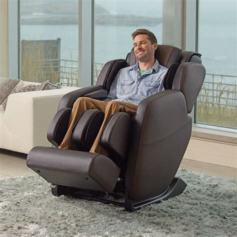 This chair allows you to enjoy all its features, while giving your body the massage it needs. Brookstone Massage Chair Review & Product Line Dec. 2019