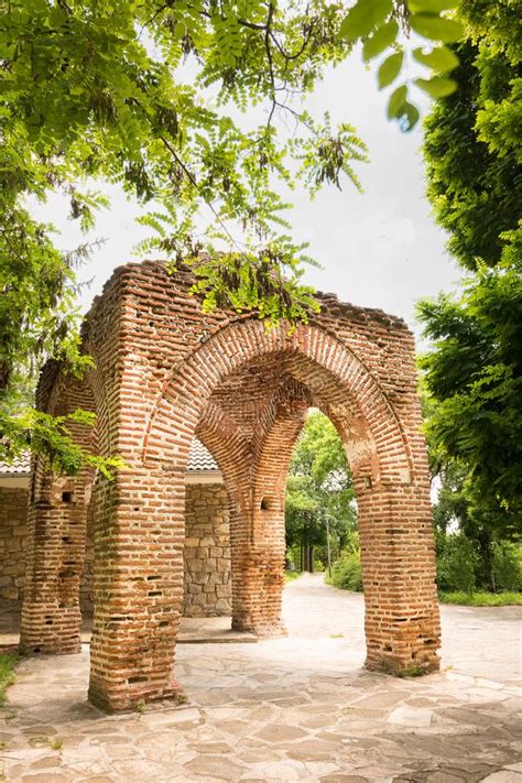 Казанлъ̀к, thracian and greek σευθόπολις (seuthopolis) is a bulgarian town in stara zagora province, located. Thracian Tomb Of Kazanlak In Bulgaria - A UNESCO World ...