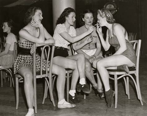 Then this will be of help. Chorus girls on a break c.1940's | Random vintage images ...