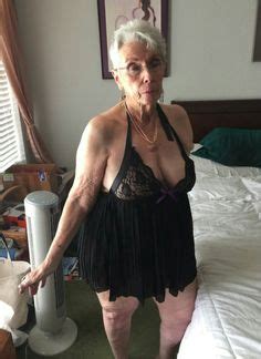 She's a sweet ebony gal with a nice smile and lovely big boobs, and while she may be a little thick no way would i call her a bbw, that's for damn sure! Pin by Lisa H on fat naked old grannies | Old granny ...