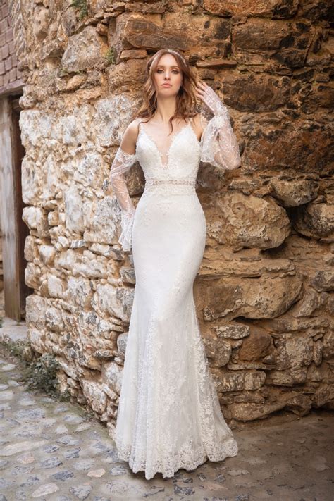 Schmal geschnittenes griechisches brautkleid | stella york. Hochzeitskleid mit Off-Shoulder-Ärmeln von Emine Yildirim