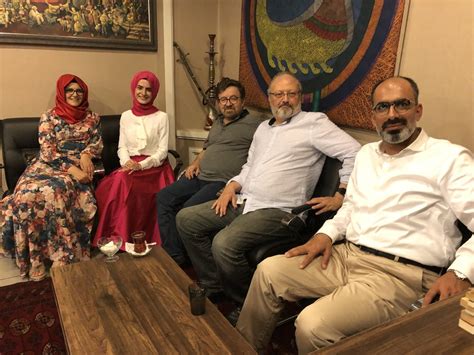 ودخل خاشقجي، وهو كاتب رأي مشهور في الشرق الأوسط، القنصلية السعودية في إسطنبول في الثاني من أكتوبر للحصول على وثائق مطلوبة للزواج. تعرف علي التركية "خطيبة" جمال خاشقجي التي كثر الحديث عنها ...