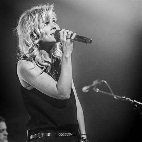 Despite initially being one of the outsiders to win the 2014 eurovision song contest, ilse delange and waylon gave waylon returned as a solo artist for the netherlands in this year's eurovision song contest and now ilse delange has. ILSE DELANGE | Zangeressen, Instagram, Muziek