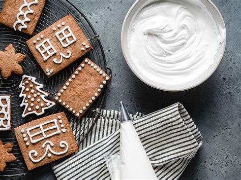 This royal icing for cookies recipe is very safe to eat and poses no food poisoning risk as it is made with dried meringue powder and not raw eggs. Royal Icing Recipe No Meringue Powder : Amazon Com Judee S ...