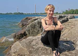 Cynthia mulligan has been in a relationship cynthia mulligan is a 47 year old canadian tv news. Beaches Living Guide
