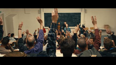 Bpm (beats per minute) is, for once, a stellar consideration for some of the courageous souls who dedicated their lives to the activism which eventually resulted in necessary visibility. "120 battements par minute" : Robin Campillo en tournage ...