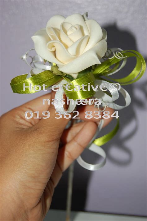 Gubahan hantaran.ini yang leceh ni.nak sesuaikan dengan tema.dah la ssf tu jauh ngan umah.kalau dekat.silap haribulan hari2 aku lawat kot hantaran decorations beautifully decorated hantaran for ur wedding day.you can choose from artificial flower, bunga dip, bunga stokin and fresh. Bunga Telur Murah,simple Dan Menarik - Gubahan Hantaran ...