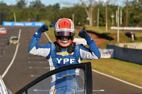 Se mantiene 2° en el campeonato. Agustín Canapino se impuso ante una multitud en Oberá ...