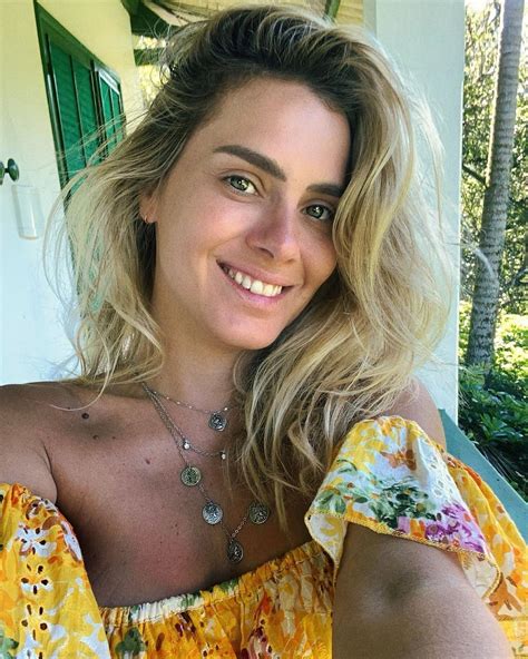 Miss world 1997, the 47th edition of the miss world pageant, was held on 22 november 1997 at the plantation club seychelles in baie lazare, seychelles. Carolina Dieckmann posta a primeira selfie de 2020 ...