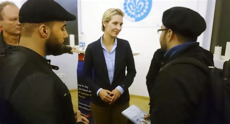 Bei einer mitgliederbefragung erzielten sie 71,03 prozent der stimmen. Treffen mit Dr. Alice Weidel (AfD) in Mannheimer ...