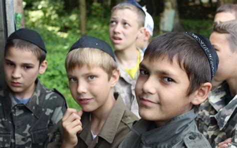 Are the students used any linking words (or connecting words)? Diaspora teens run Ukrainian summer camp during war | The ...