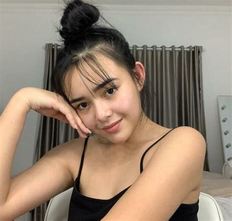 Amanda manopo mengawali karienya didunia perfilman pada tahun 2012. √ Profil dan Biodata Amanda Manopo Terlengkap dengan Foto Terbaru